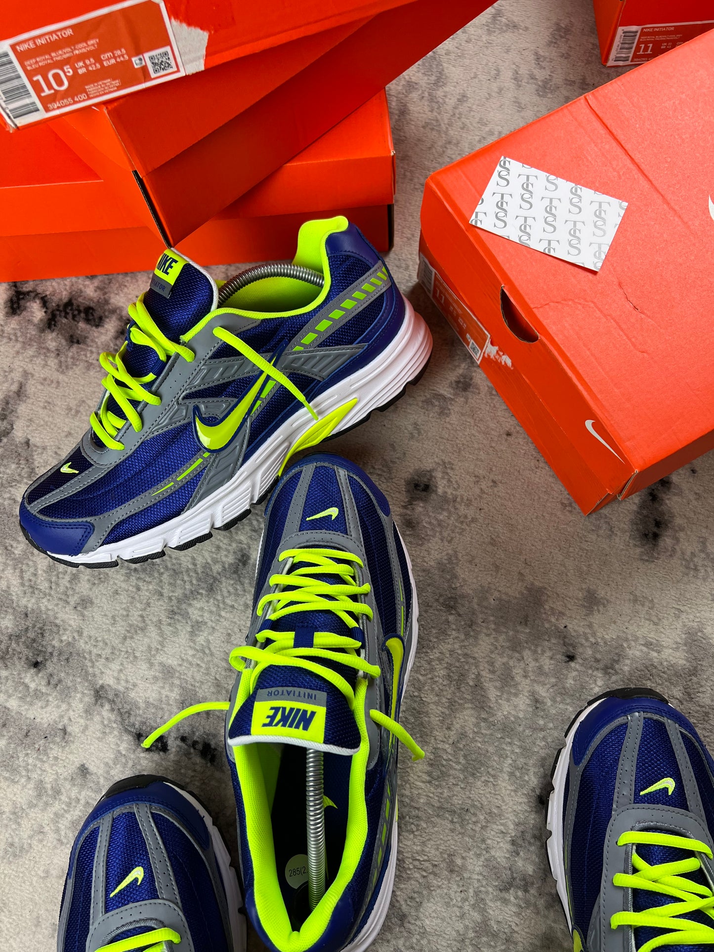 NIKE INITIATOR - DEEP ROYAL BLUE / VOLT