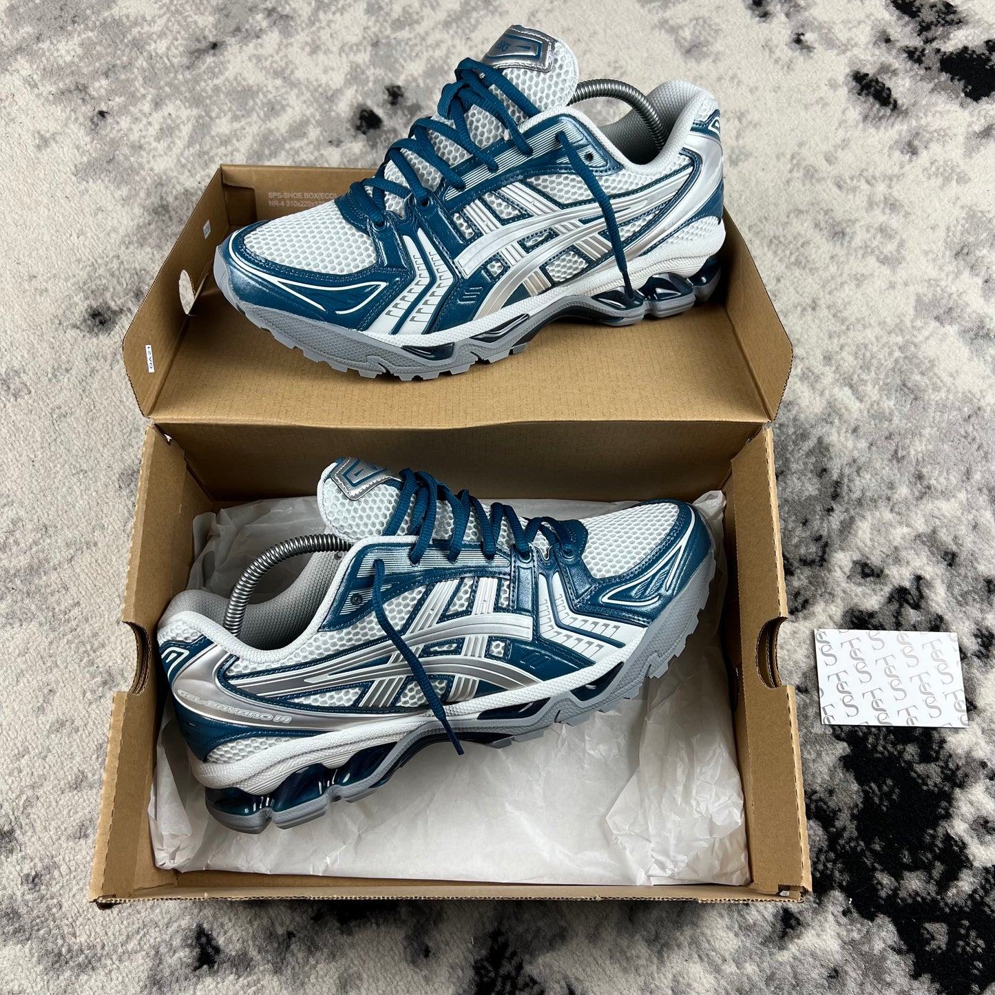 ASICS KAYANO 14 - GLACIER GREY / PURE WHITE SILVER