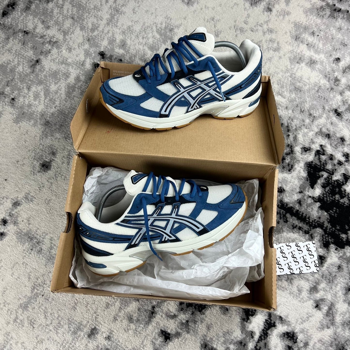 ASICS 1130 - PALE OAK GRAND SHARK