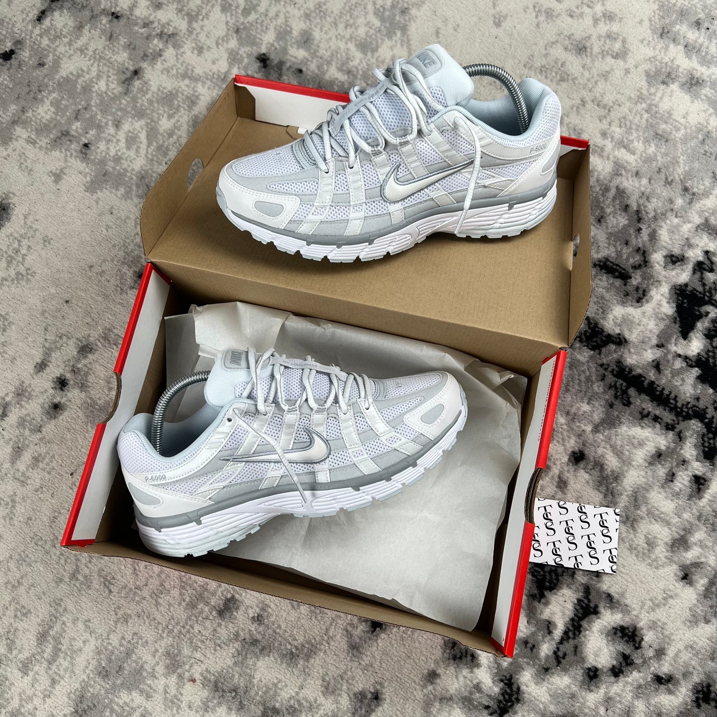 NIKE P-6000 - SUMMIT WHITE