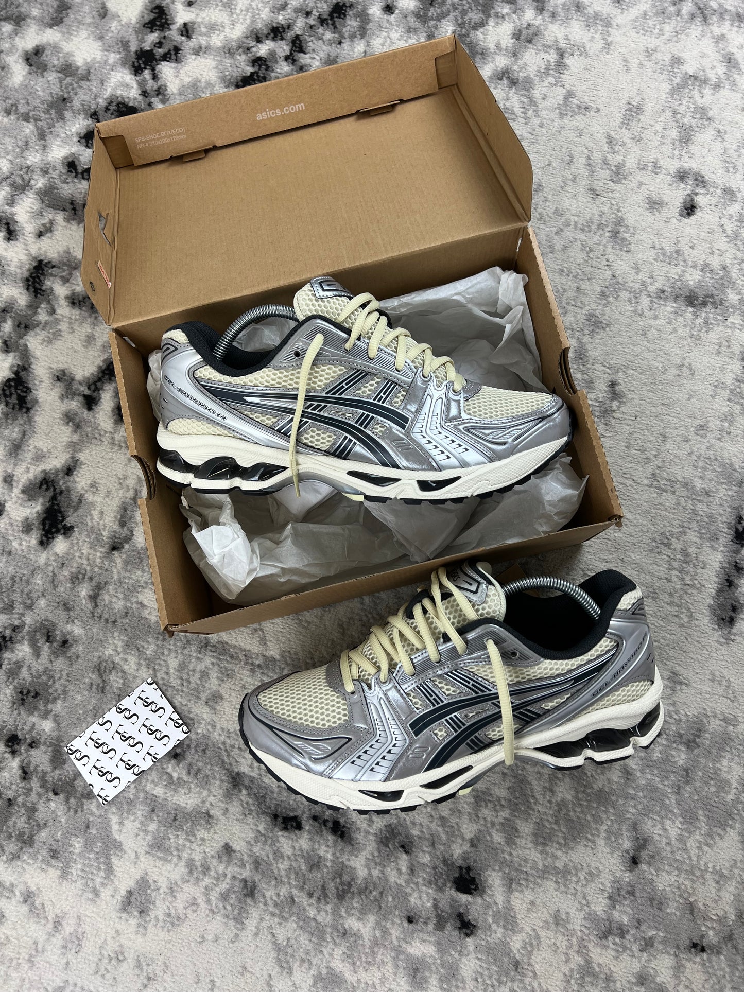 ASICS KAYONO 14 - OYSTER WHITE / STEEPLE GREY