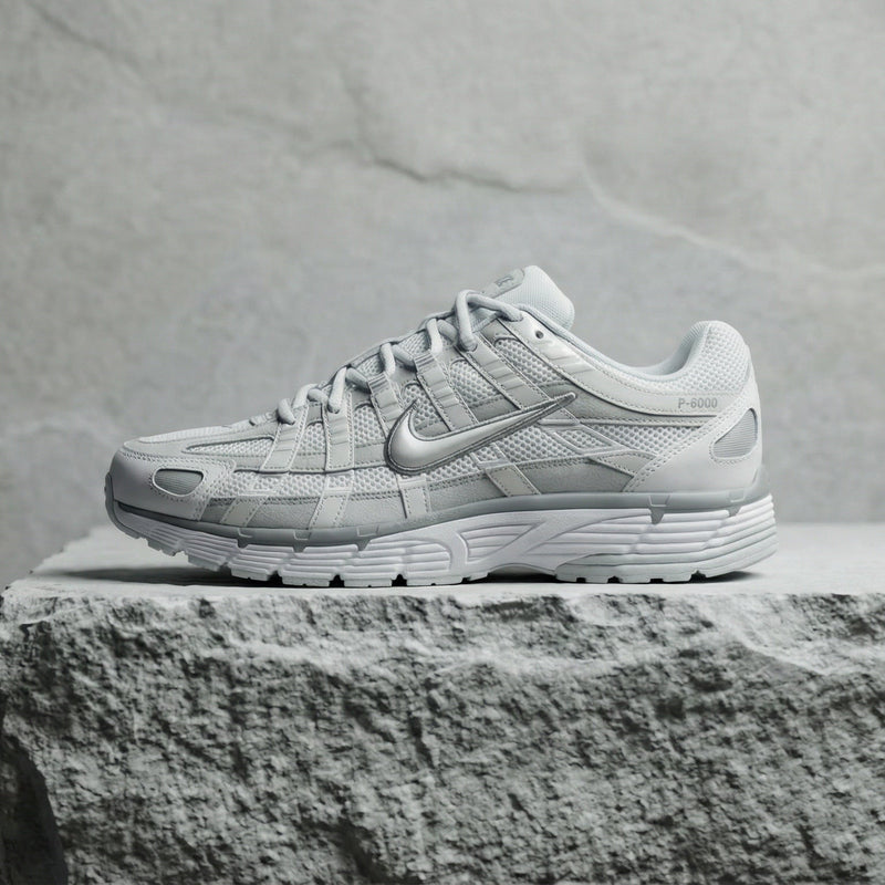 NIKE P6000