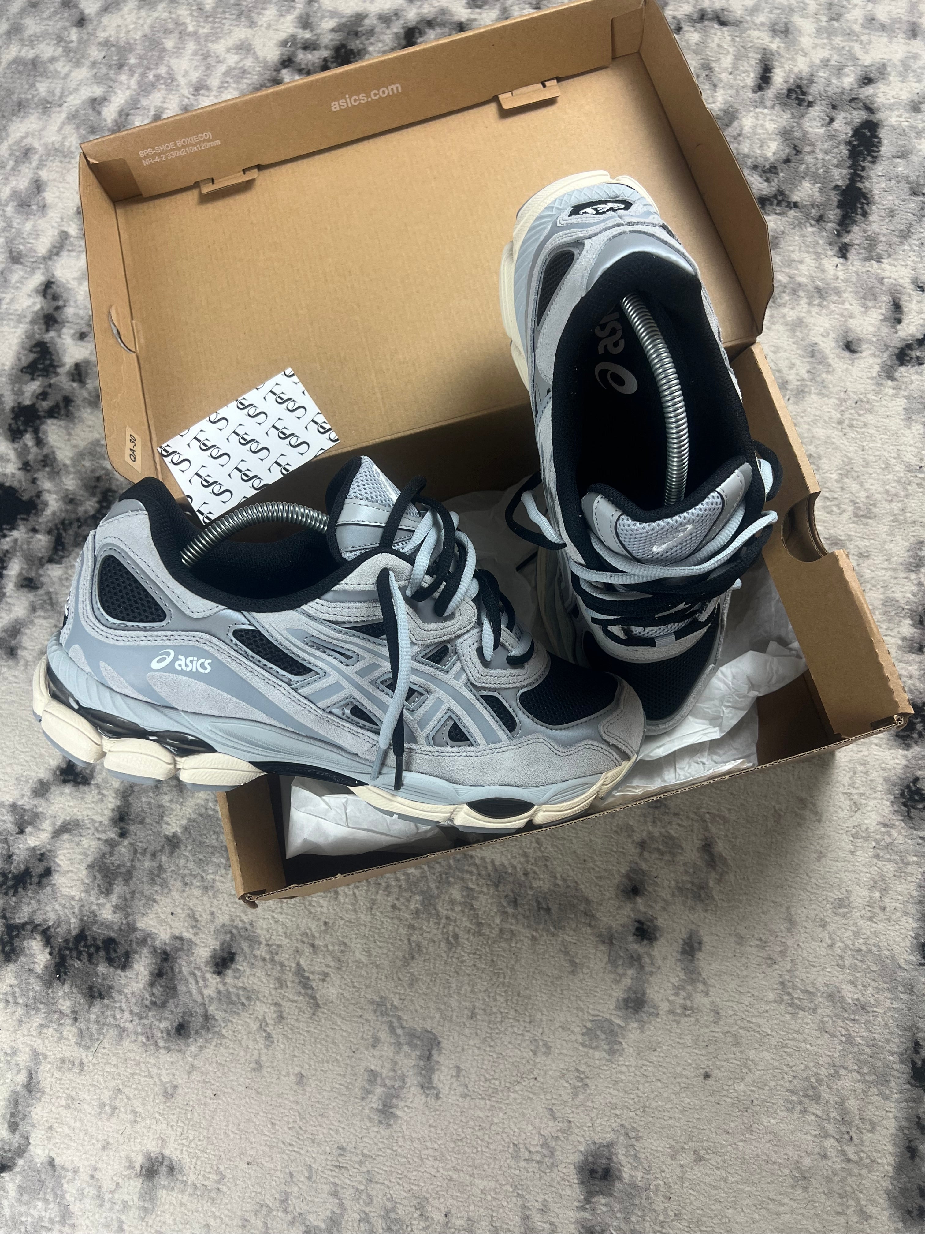 ASICS NYC - PIEDMONT GREY