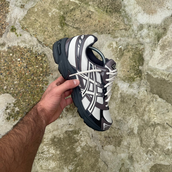 ASICS 1130 - OATMEAL OBSIDIAN