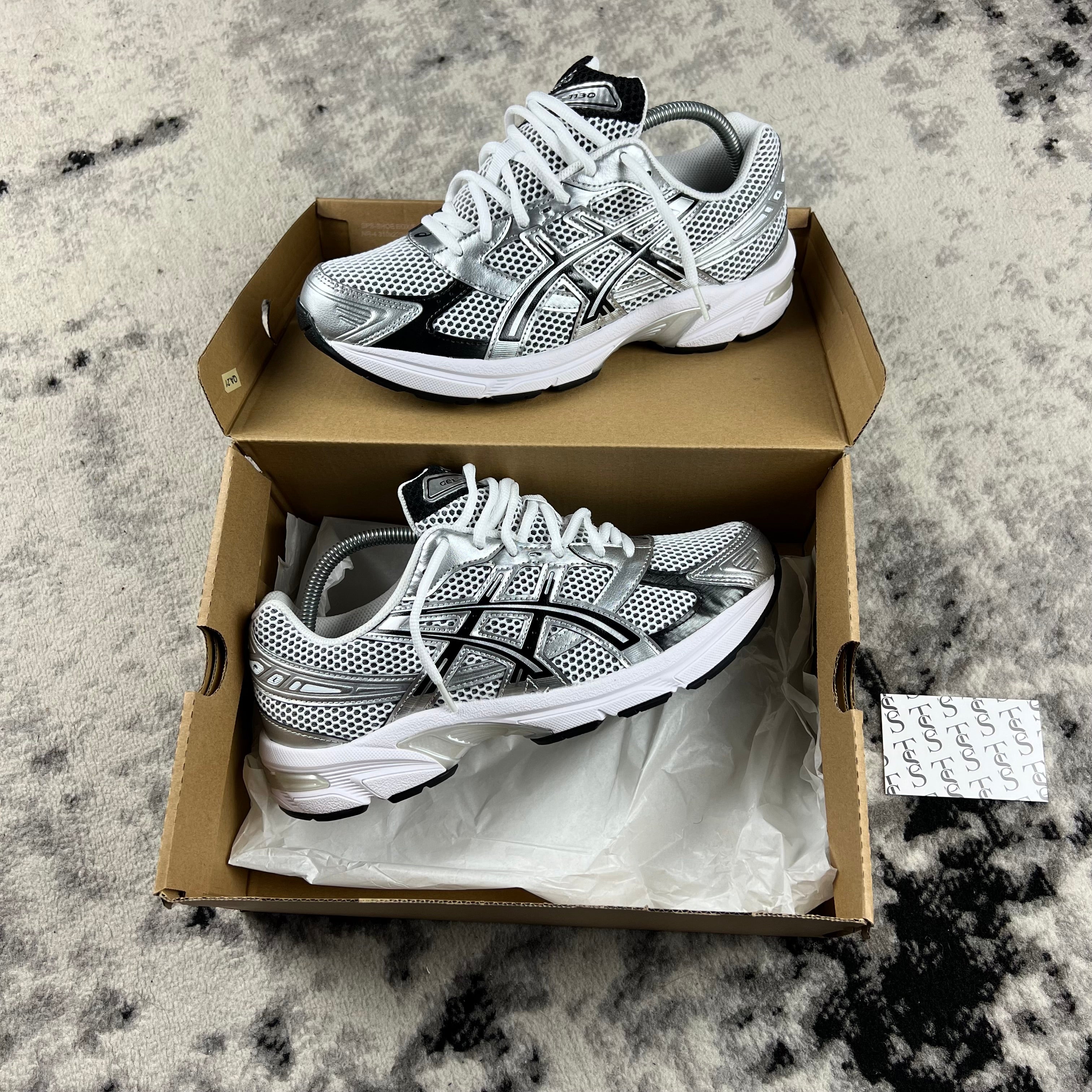 ASICS 1130 - SILVER WHITE BLACK