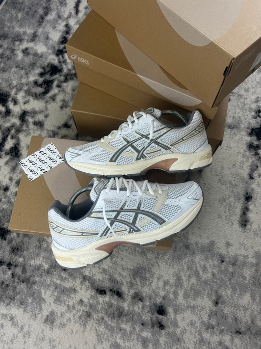 ASICS 1130 - WHITE / CLAY GREY