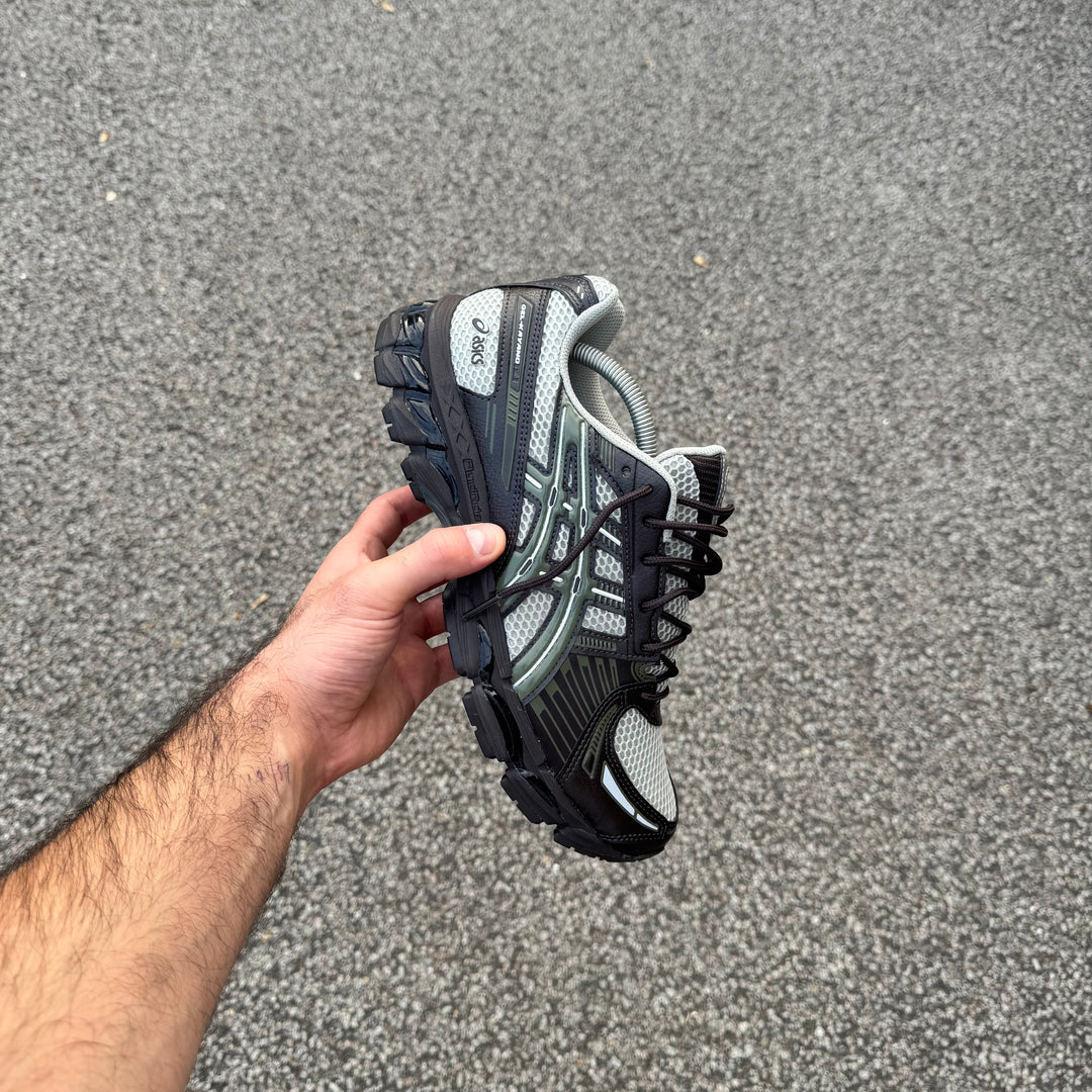 ASICS KAYANO 12.1 - OLIVE GREEN