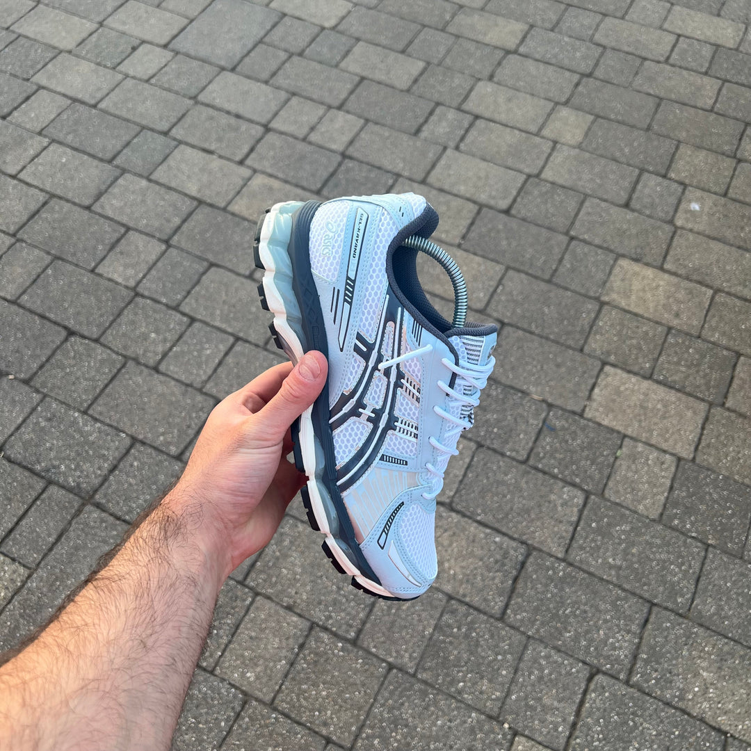 ASICS GEL KAYANO 12.1 - White / Blue