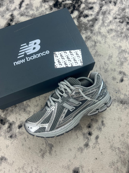 NEW BALANCE 2002R - HARBOR GREY