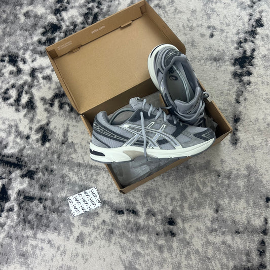 ASICS 1130 - CEMENT GREY / CLAY GREY