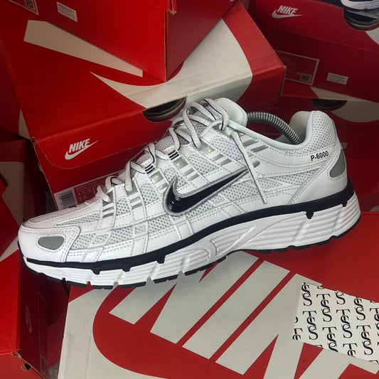 NIKE P-6000 - WHITE / METALLIC SILVER / BLACK