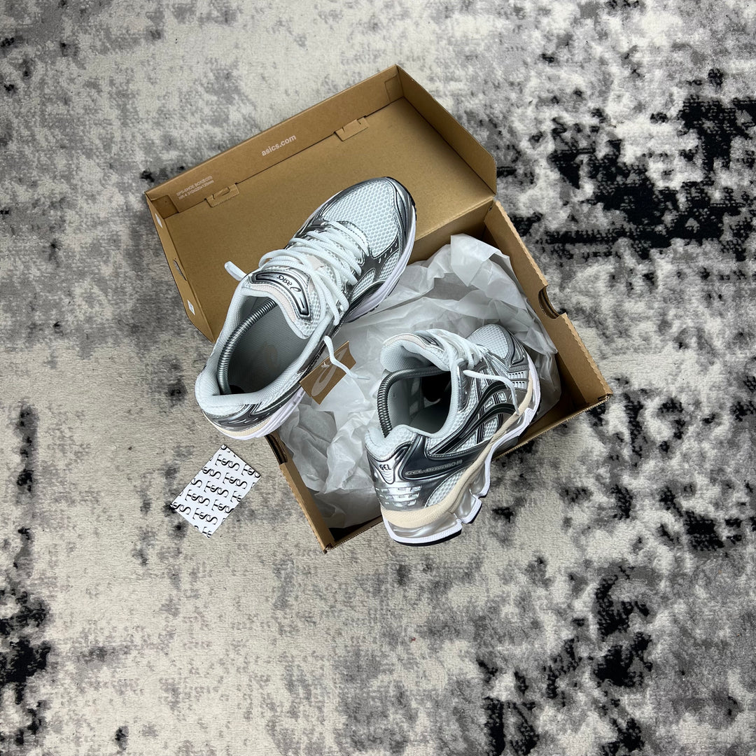ASICS KAYANO 14 - WHITE / GRAPHITE GREY