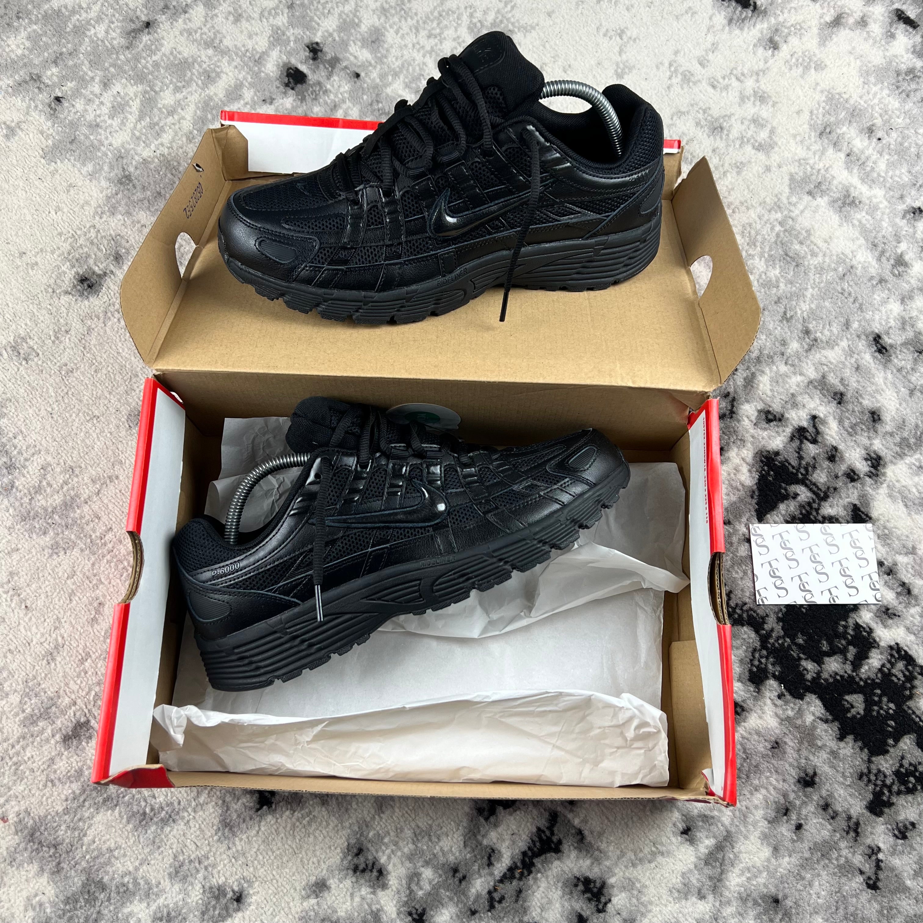 NIKE P-6000 - TRIPLE BLACK